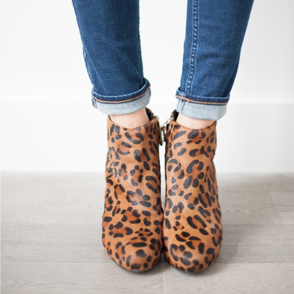 Top Shop leopard print booties - Picture 2 of 4